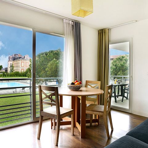 APARTEMENTO 4 personas - Piso de 2 habitaciones para 4 personas