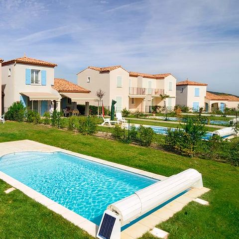 VILLA 10 persone - 5 camere per 10 persone con piscina privata