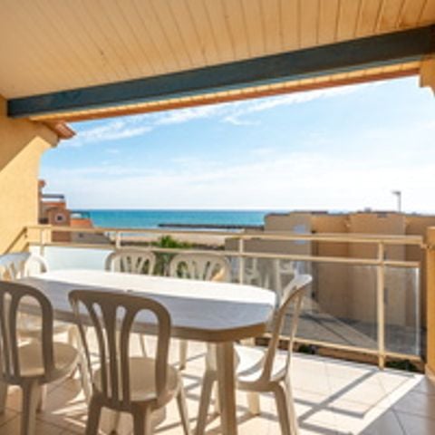 APPARTAMENTO 8 persone - Bilocale con zona notte da 8 posti letto - vista mare