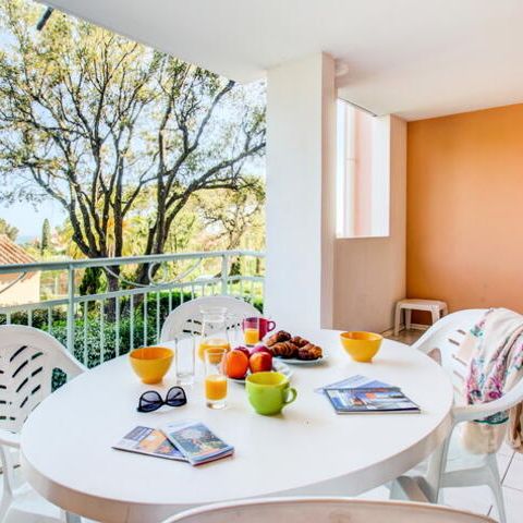 Apartement 4 Personen - 2 ZIMMER, PMR