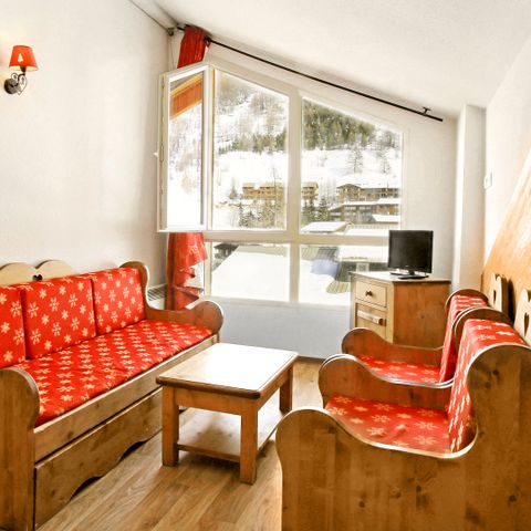 Studio 4 persons - 2 children and 2 adults