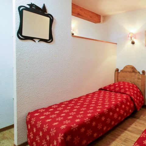 Studio 4 persons - 2 children and 2 adults