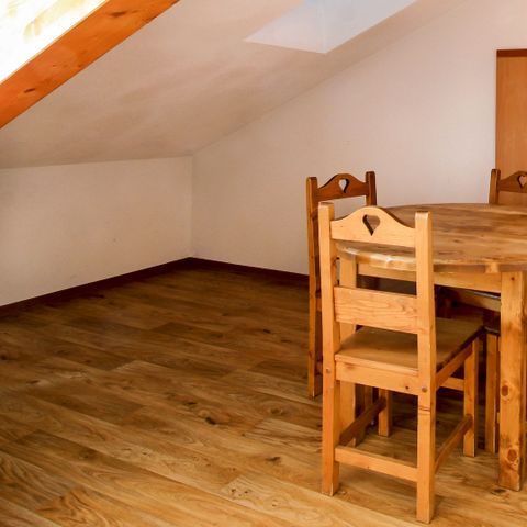Studio 4 persons - 2 children and 2 adults