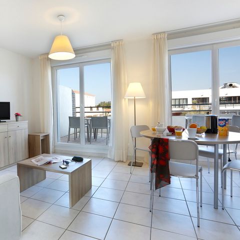 APARTEMENTO 6 personas - Apartamento 3 piezas, 6 personas, climatizado, vista piscina