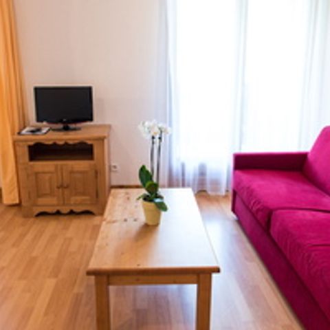 STUDIO 4 persone -  con zona notte superiore per 4 persone