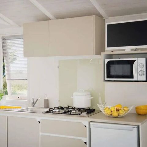 Mobilheim 4 Personen - Mobilheim | Comfort | 2 Zi. | 4 Pers. | Einfache Terrasse | TV