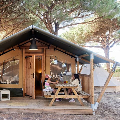 Canvas and wooden tent 4 persons - Glamping Safari Mistral