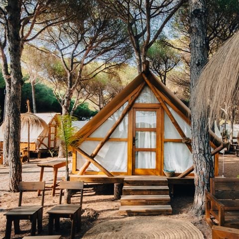 TIENDA DE LONA Y MADERA 4 personas - Glamping Tipi Retama