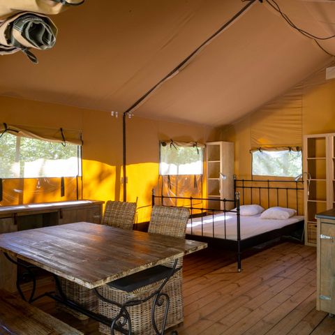 CANVAS AND WOOD TENT 5 people - Lodge tent COMBARELLES 35m² without sanitary facilities 5 pers