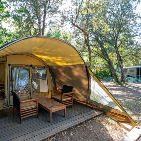 Safaritent 4 personen - LUXE Tent 35m² zonder sanitair