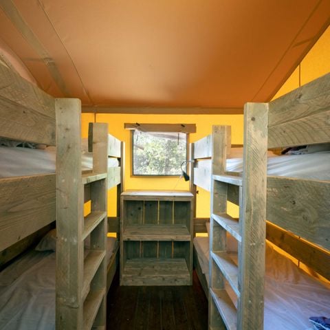 CANVAS AND WOOD TENT 6 people - Lodge tent CRO MAGNON 53m² with sanitary facilities for 6 people