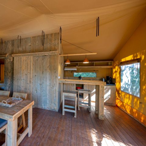 CANVAS AND WOOD TENT 6 people - Lodge tent CRO MAGNON 53m² with sanitary facilities for 6 people