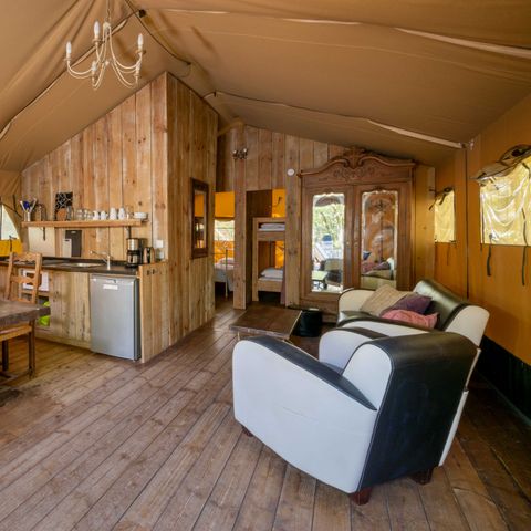 CANVAS AND WOOD TENT 6 people - Lodge tent LASCAUX 55m² with sanitary facilities for 6 people