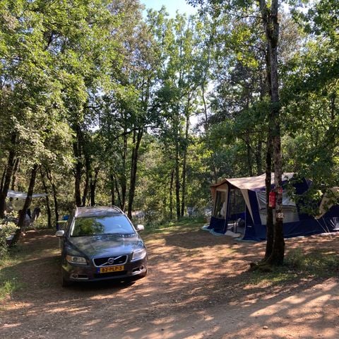 STAANPLAATS - Kampeerplaats XL 150-300m² 1/7 pers