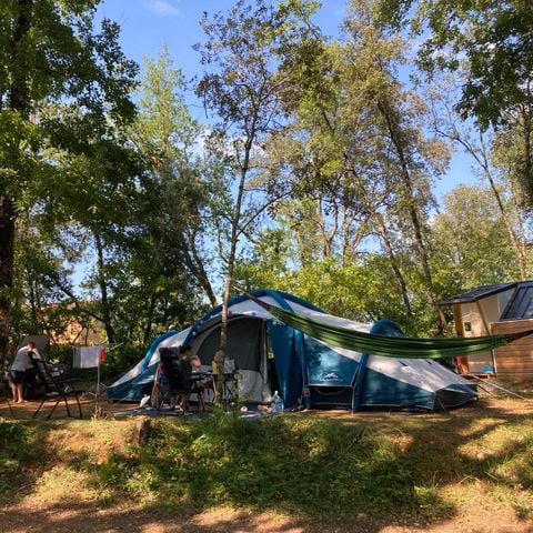 EMPLACEMENT - Emplacement XL + sanitaire privé