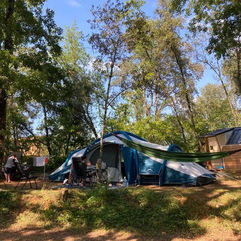 STAANPLAATS - Standplaats XL + privé sanitair