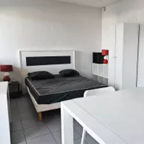 STUDIO 2 people - Studio 2 people