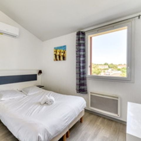House 6 persons - 2-room house with sleeping area, sleeps 6, air-conditioned