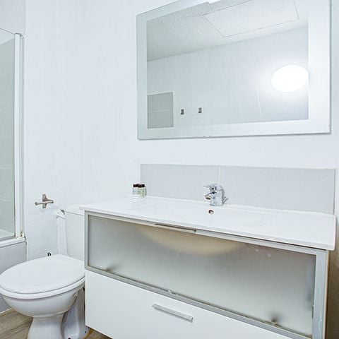 House 6 persons - 2 rooms with sleeping area sleeps 6