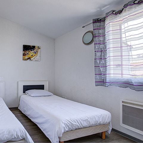 House 8 persons - 3 rooms with sleeping area, sleeps 8, air-conditioned
