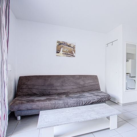 House 8 persons - 3 rooms with sleeping area, sleeps 8, air-conditioned