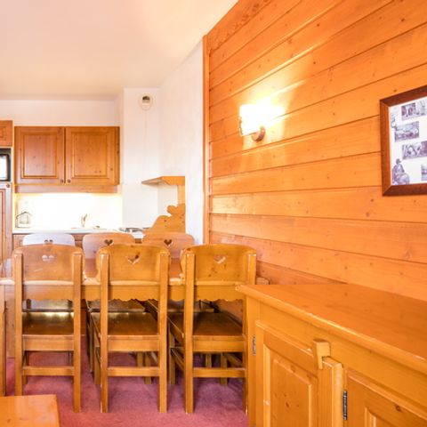 APARTMENT 6 people - 2-room flat with sleeping area sleeps 6