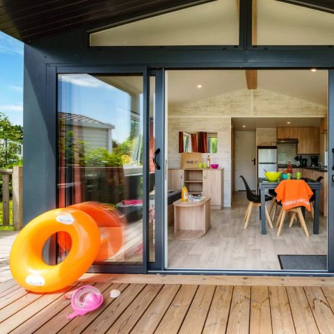 BUNGALOW 4 personnes - 3 Pièces 4 Personnes + TV - 4 soleils