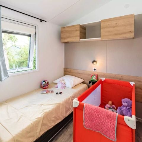 Mobilheim 6 Personen - 4 Zimmer 6 Personen + TV - 4 Sonnen