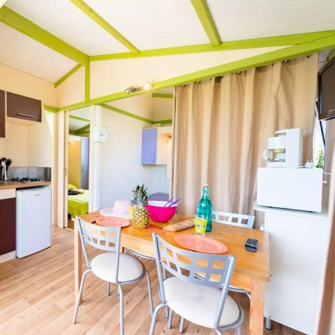 CHALET 2 personas - 2 Habitaciones 2 Personas + TV