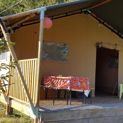 CANVAS AND WOOD TENT 4 people - SAFARI PREMIER PRE, without sanitary facilities