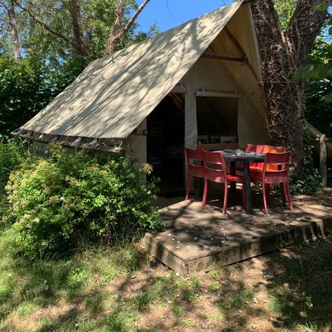 Canvas and wooden tent 5 persons - The Amazon (without sanitary facilities)