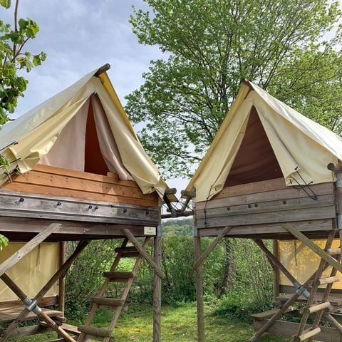 Canvas and wooden tent 2 persons - Bivouac (without sanitary facilities)