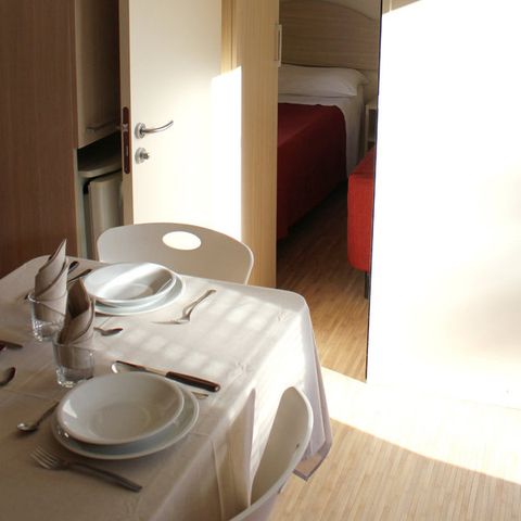 Stacaravan 4 personen - Solarium