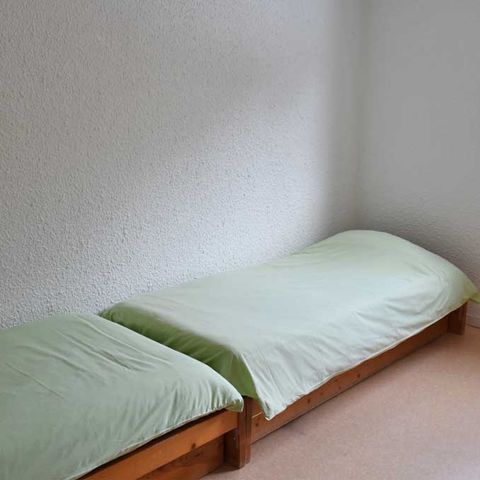 Piso 5 personas