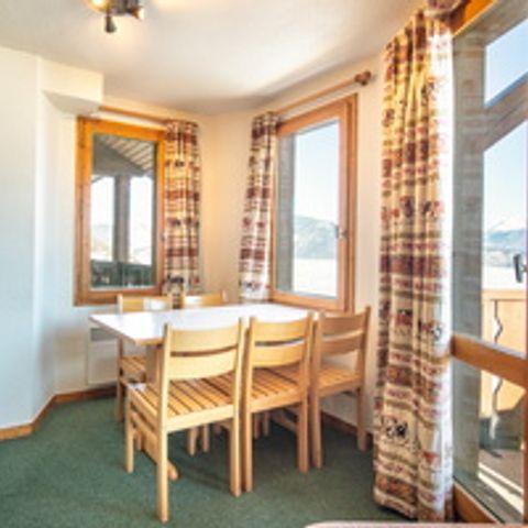 APPARTEMENT 6 personen - 2-kamer appartement met slaapgedeelte voor 6 personen