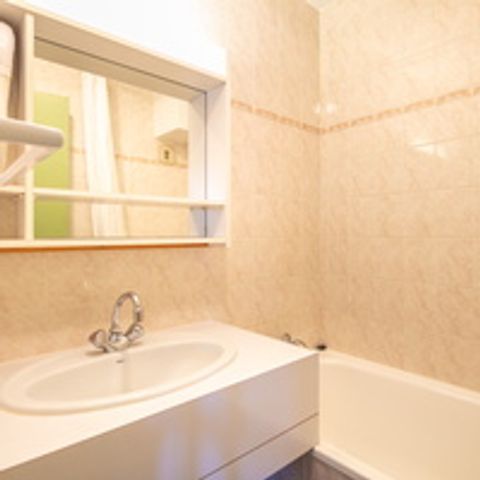 Apartment 6 persons - 2-room flat with sleeping area sleeps 6