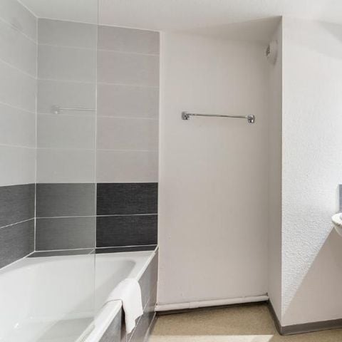 STUDIO 4 personnes - Vue piscine