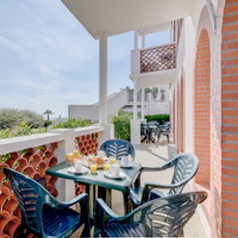 Studio 4 persons - Sleeps 4 with sea view sleeping area