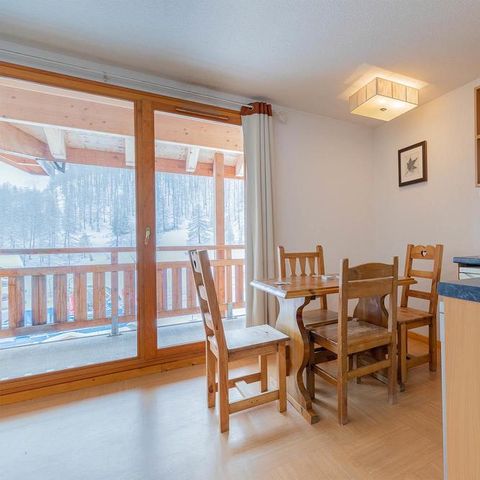 APPARTEMENT 4 personnes - COIN MONTAGNE VUE PISTE