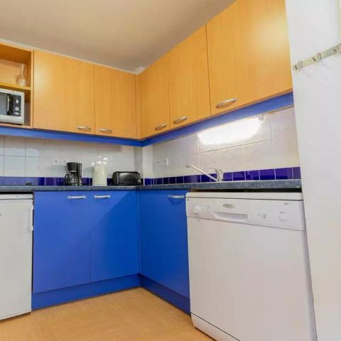 Piso 5 personas - Piso 2 Habitaciones 5 personas