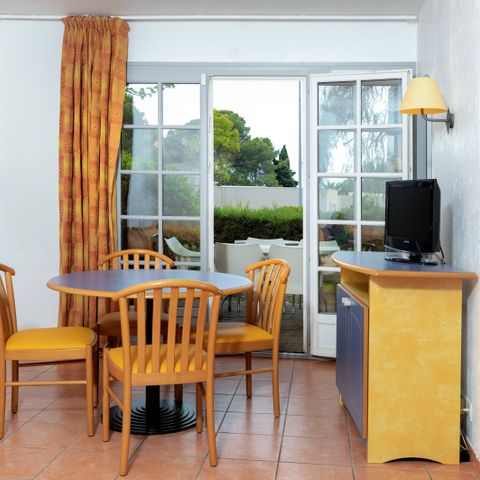 APPARTAMENTO 4 persone - 2 camere superiori 2P4P (Pernottamento e Prima Colazione)