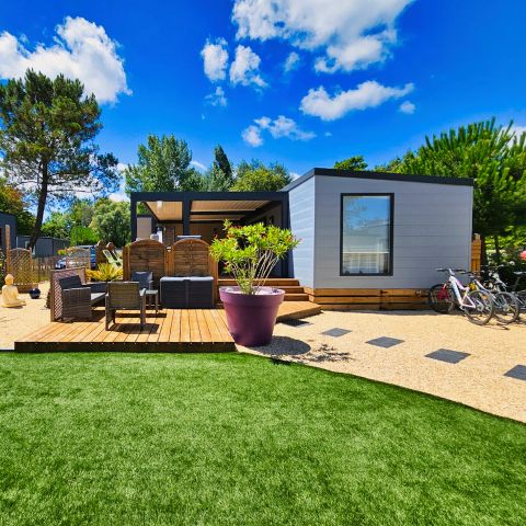 Stacaravan 8 personen - ECOLODGE FAMILIAL (DF31) 3CH - 2SDB - CLIM - WIFI - ZWEMBAD/JACUZZI - 2 TERRACES 8 pers