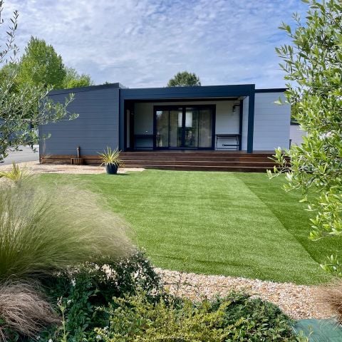 MOBILHOME 4 personnes - AGREABLE ECOLODGE (DF28) - 2CH - CLIM - WIFI - AVEC PISCINE/JACUZZI