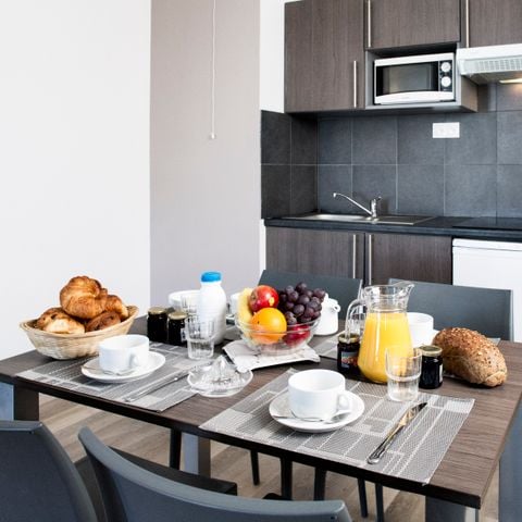 APPARTEMENT 4 personen - 2-kamer appartement voor 4 personen zonder balkon