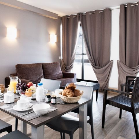 APARTMENT 6 people - 3-room flat 6 people (Bed and Breakfast)