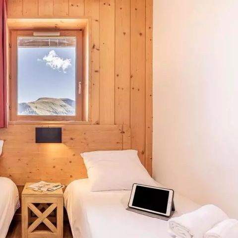 Apartment 4 persons - 2 rooms - 4 persons