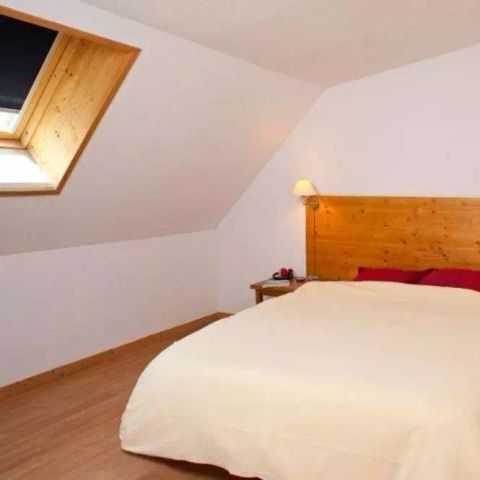 Apartment 10 persons - 5 rooms - 10 people