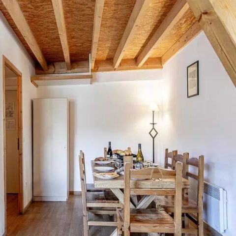 Apartment 8 persons - 2-room flat with mezzanine + mountain area, sleeps 8