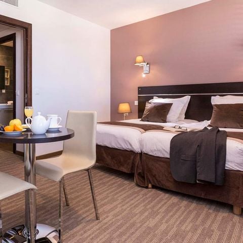 STUDIO 2 people - Cosy Nights