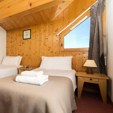 CHALET 7 people